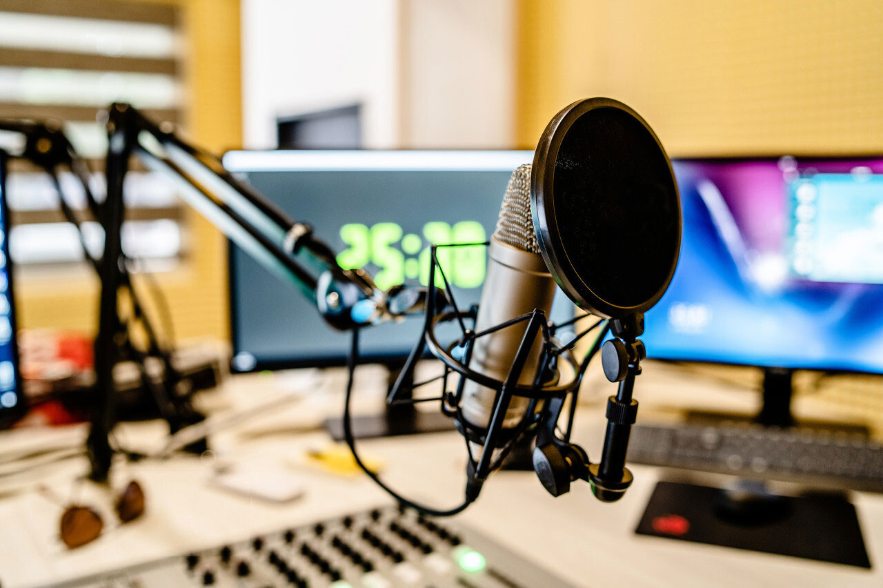 programa-estudio-de-radio